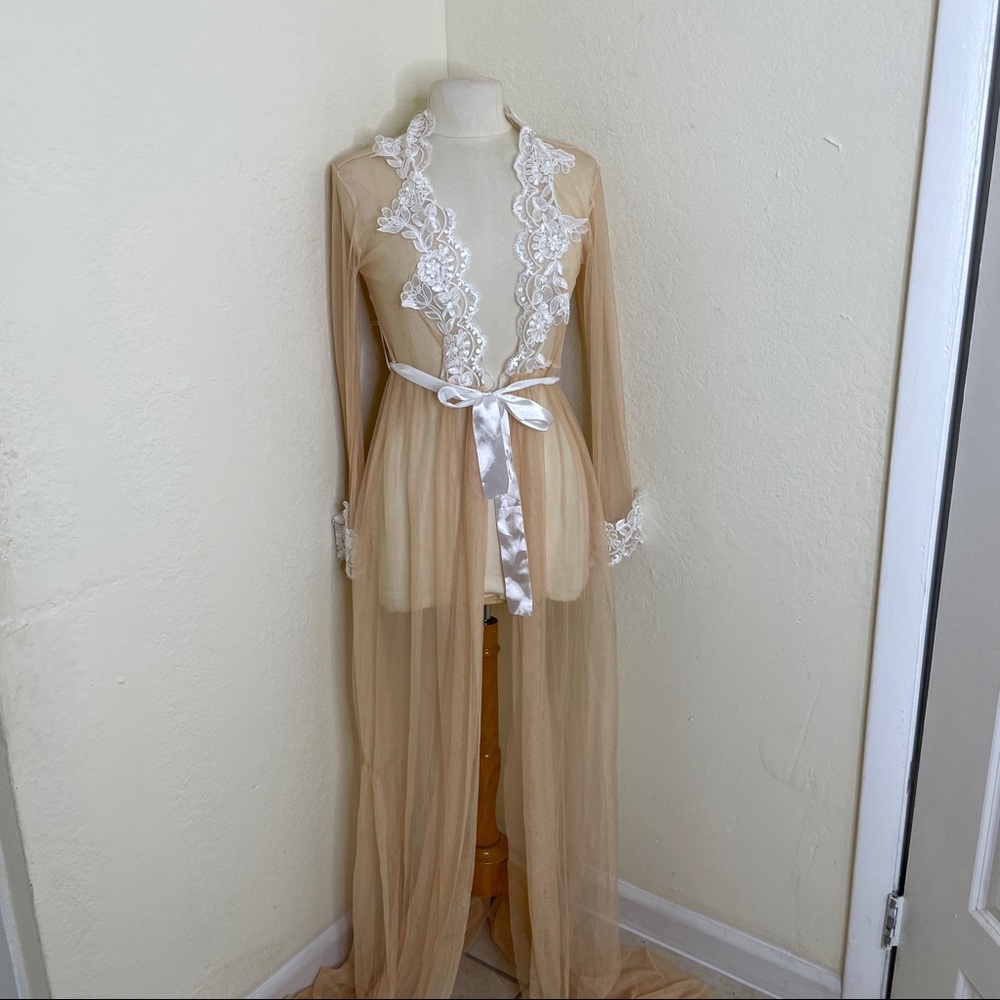 Women’s vintage night slip cover